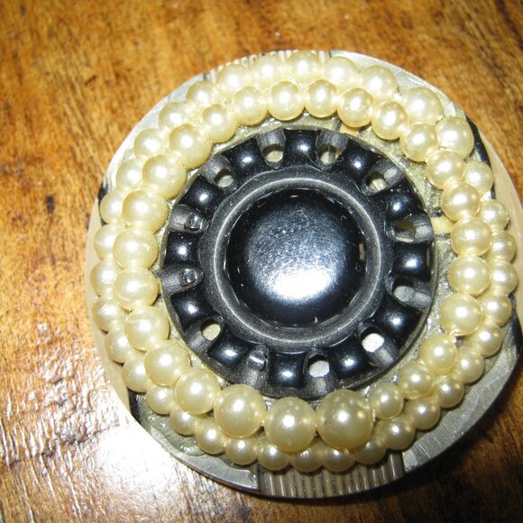 Artisan Vintage one of a kind Pin. - Picture 2 of 3